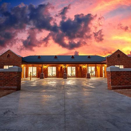 Red Waratah Accommodation เบนดิโก ภายนอก รูปภาพ